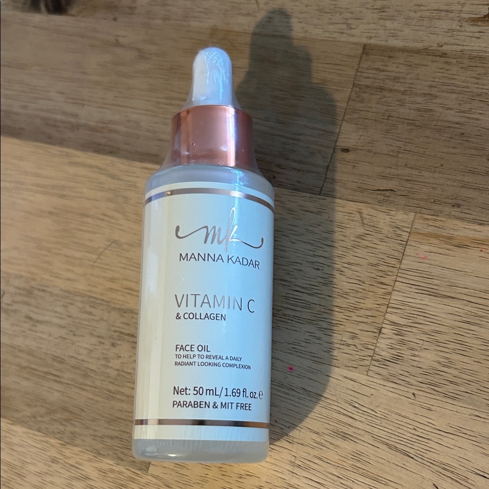 Manna Kadar Vitamin C & Collagen Face Oil — White, Rose Gold